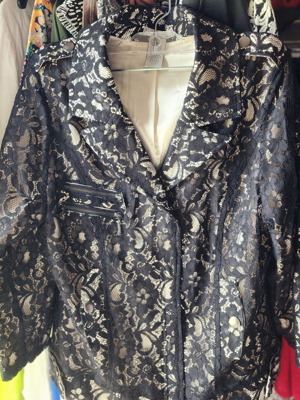 Vintage 90's Alberto Makali Jacket

Black Lace Overlay Women's Coat